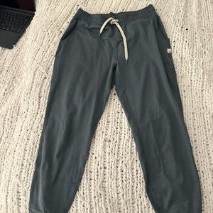 Vuori joggers